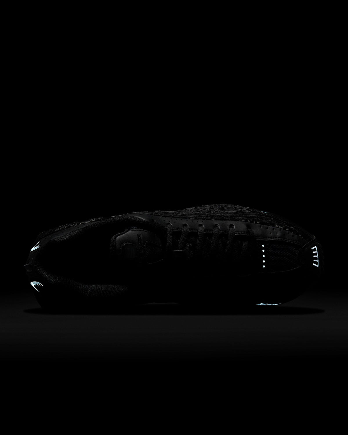 Nike Shox R4 “Black DK Smoke Grey”