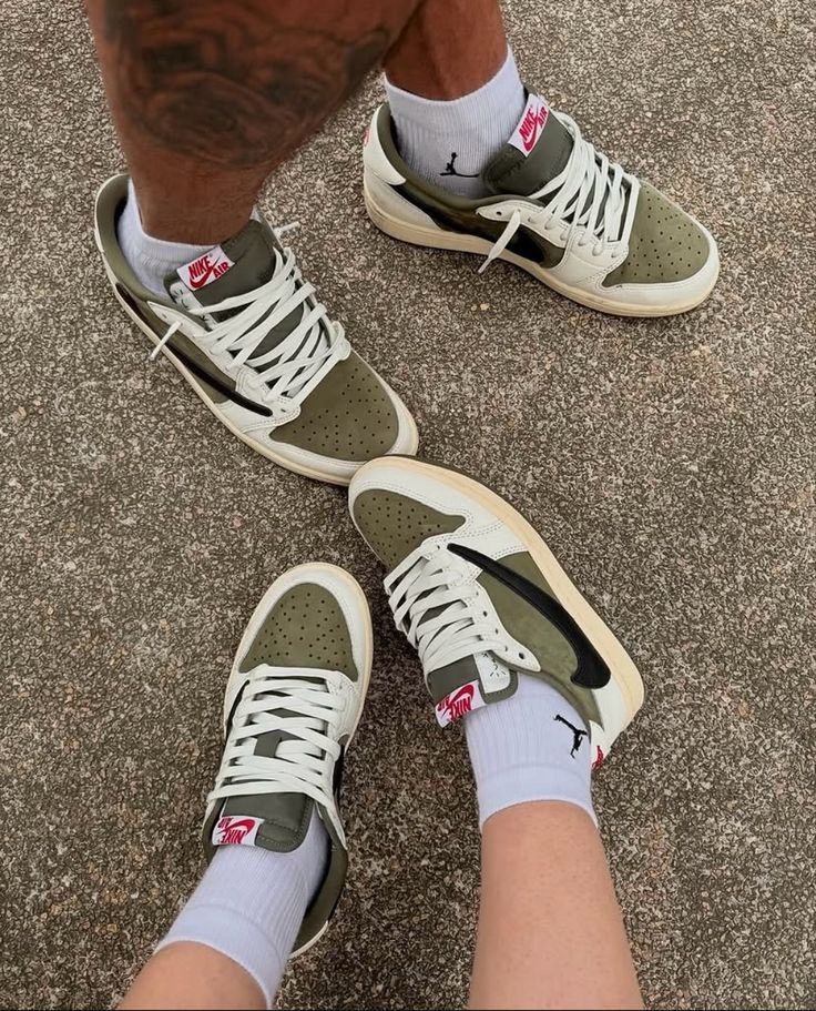 TRAVIS SCOTT'S (CURTIS JACK)