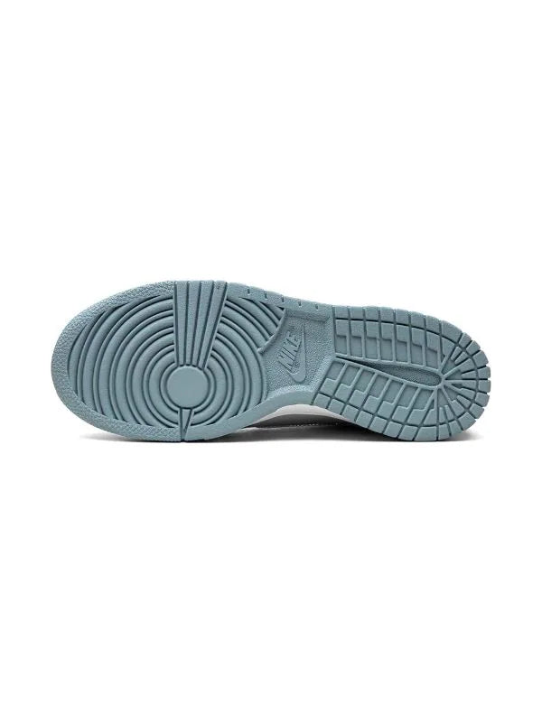 Nike Dunk Low 'Clear Swoosh/Blue' sneakers