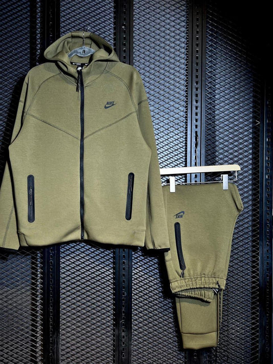 Nike Tech Fleece 'Army Green'