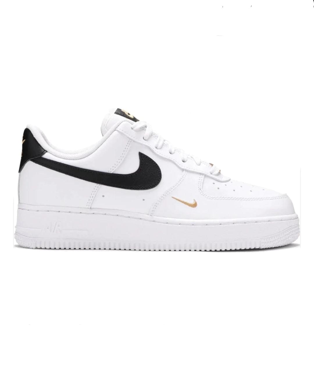 AIR FORCE 1 '07 ESSENTIAL-B/W