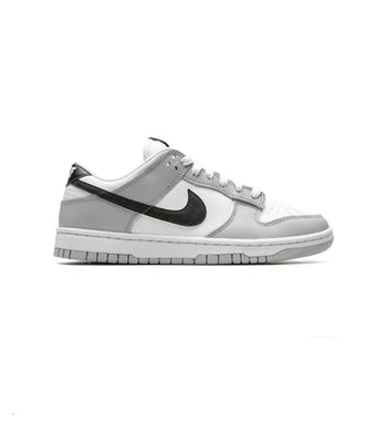 DUNK LOW SE SNEAKERS